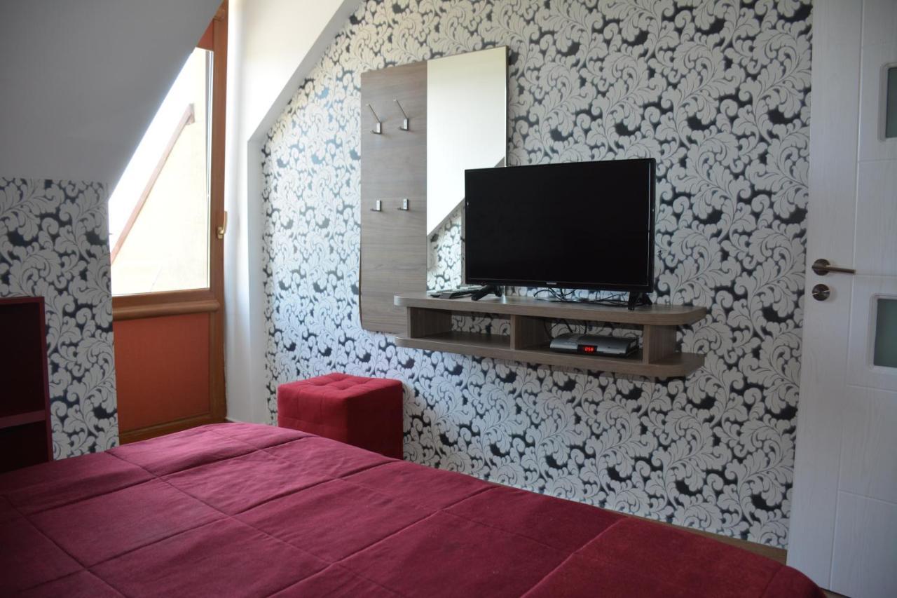 Complex Chayka Guest House Byala  Exterior photo