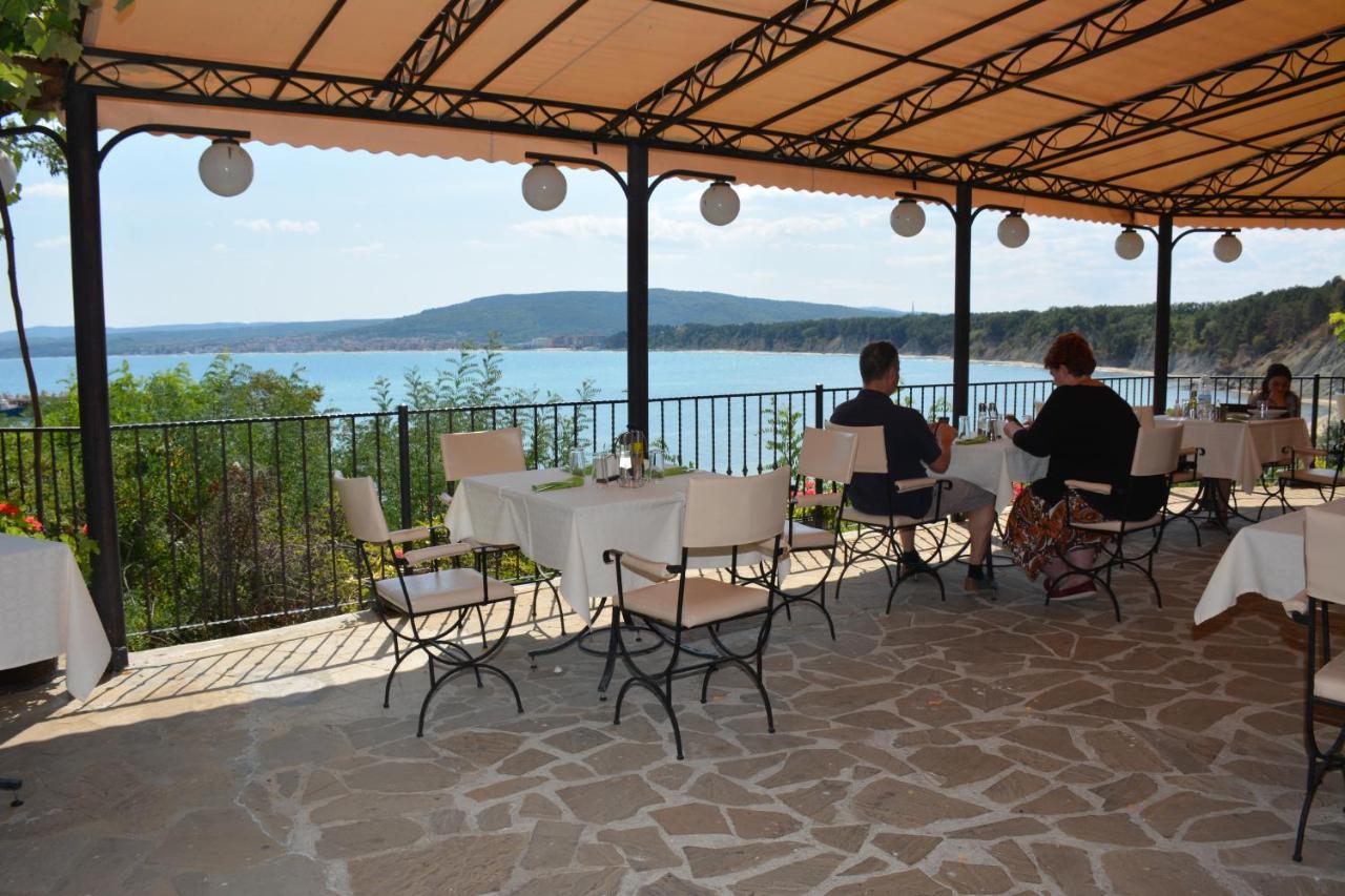 Complex Chayka Guest House Byala  Exterior photo
